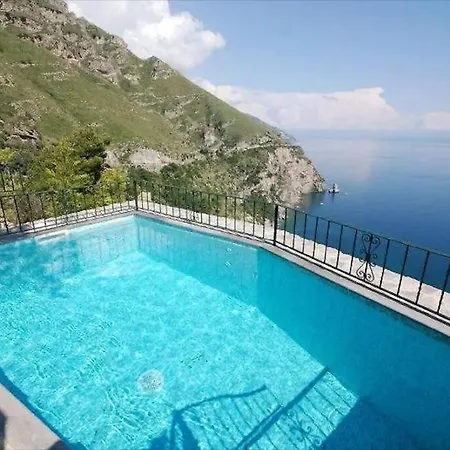 Seacliff Heaven - De Vivo Realty Positano Villa